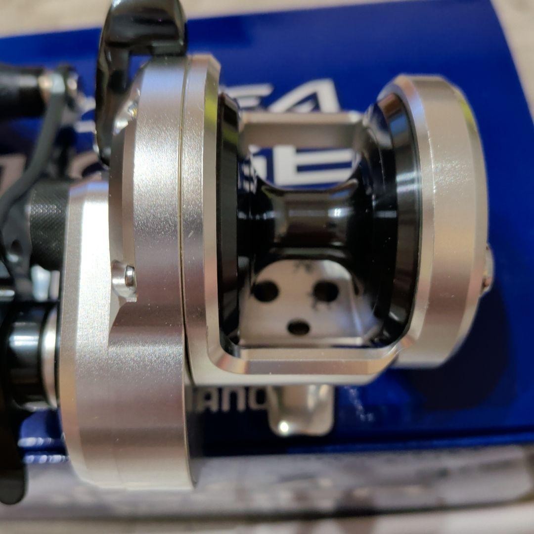 SHIMANO Baitcast Reel 11 OCEA JIGGER 1500PG Aluminum Body Gear 4.1 Exc+++