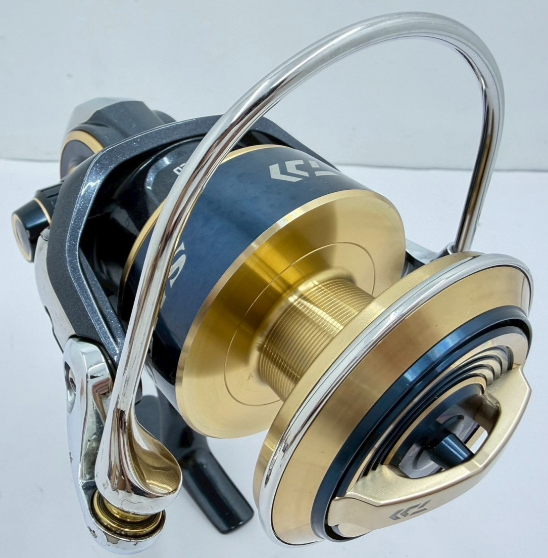 DAIWA 20 SALTIGA 14000-XH Premium Offshore Spinning Reel Clean Tested