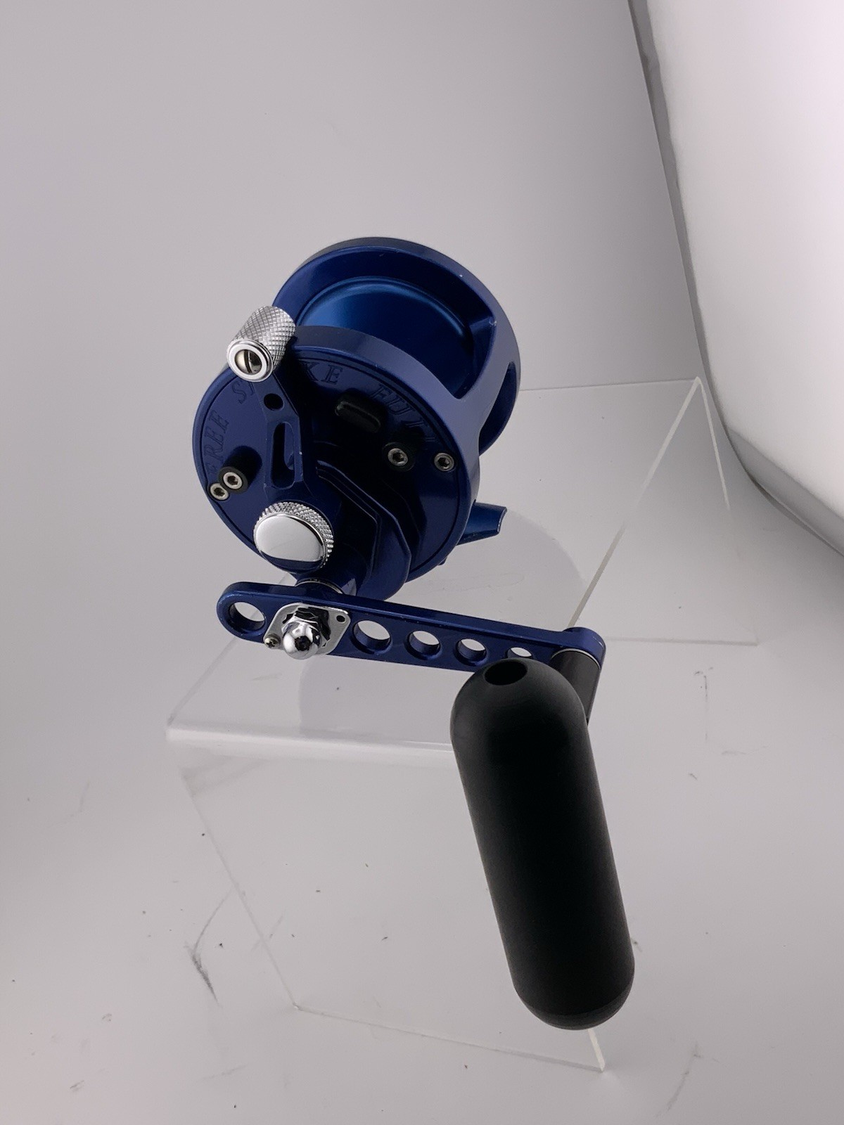 AVET FISHING REEL JX 4.1:1 BEAUTIFUL BLUE REEL FULLY SERVICED AND READY ✅👀✅