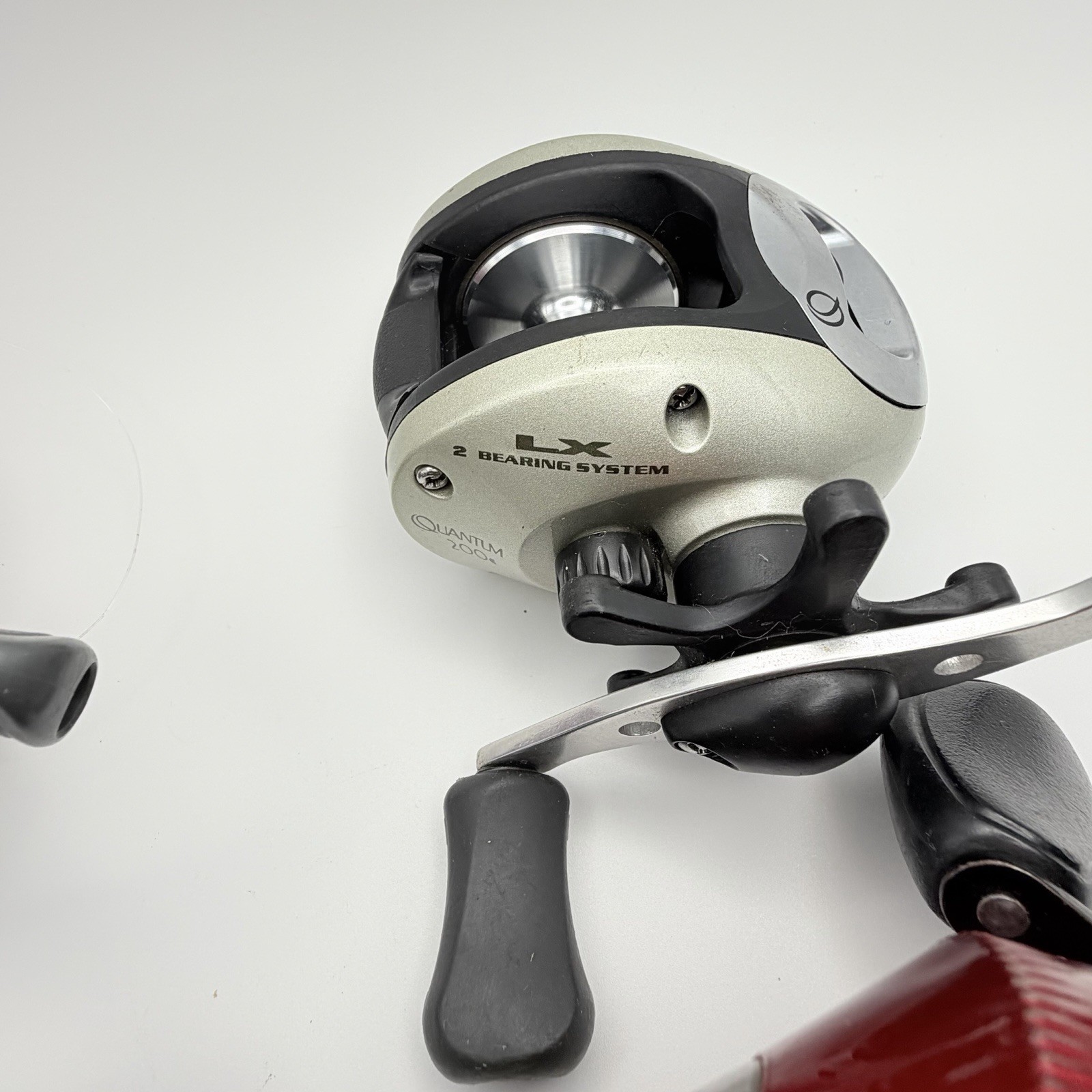 Vintage Zebco Quantum Fishing Reel Lot 33 202 Roam Spincast Spinning