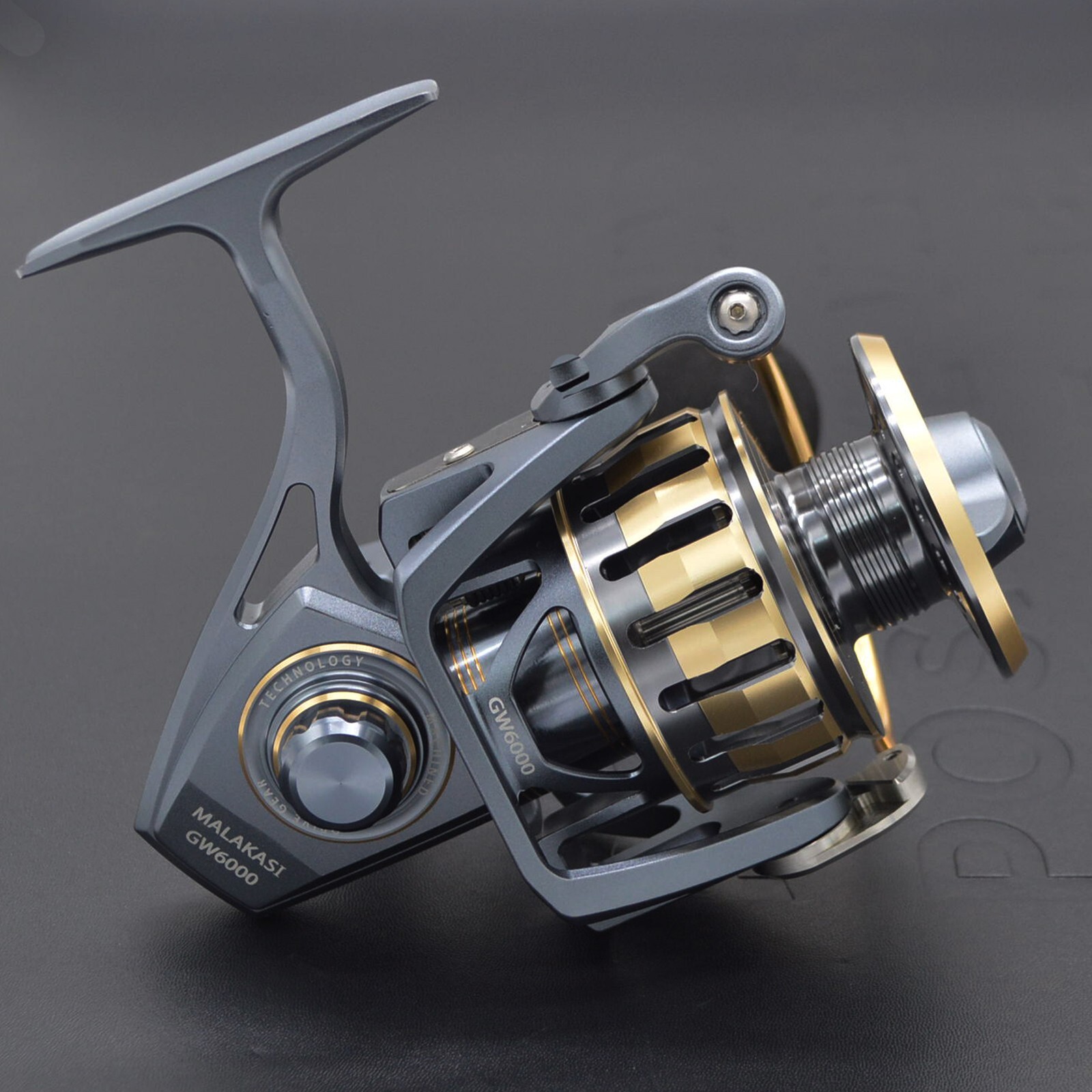 6000 Size Big Game Offshore Spinning Fishing Reel 8 Bearings Manually Reset Bail