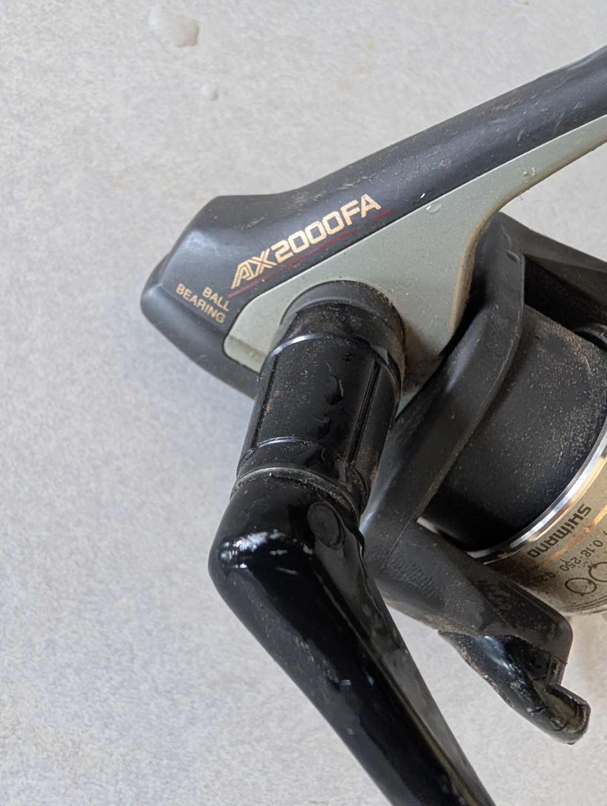 Shimano AX2000FA Spinning Reel. Works.