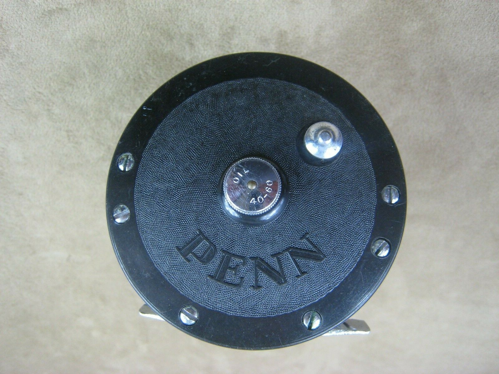 VINTAGE EARLY VERSION PENN DELMAR 285 CONVENSIONAL FISHING REEL