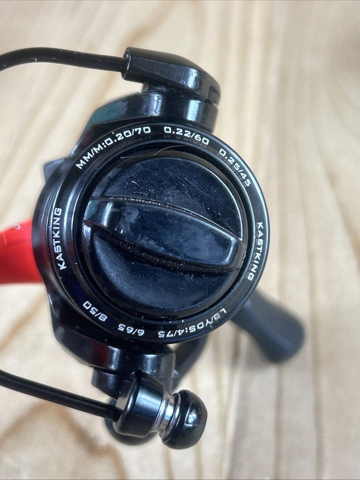 KastKing Royale Legend II Ice Fishing Reel Size 500 Red Reversible Handle