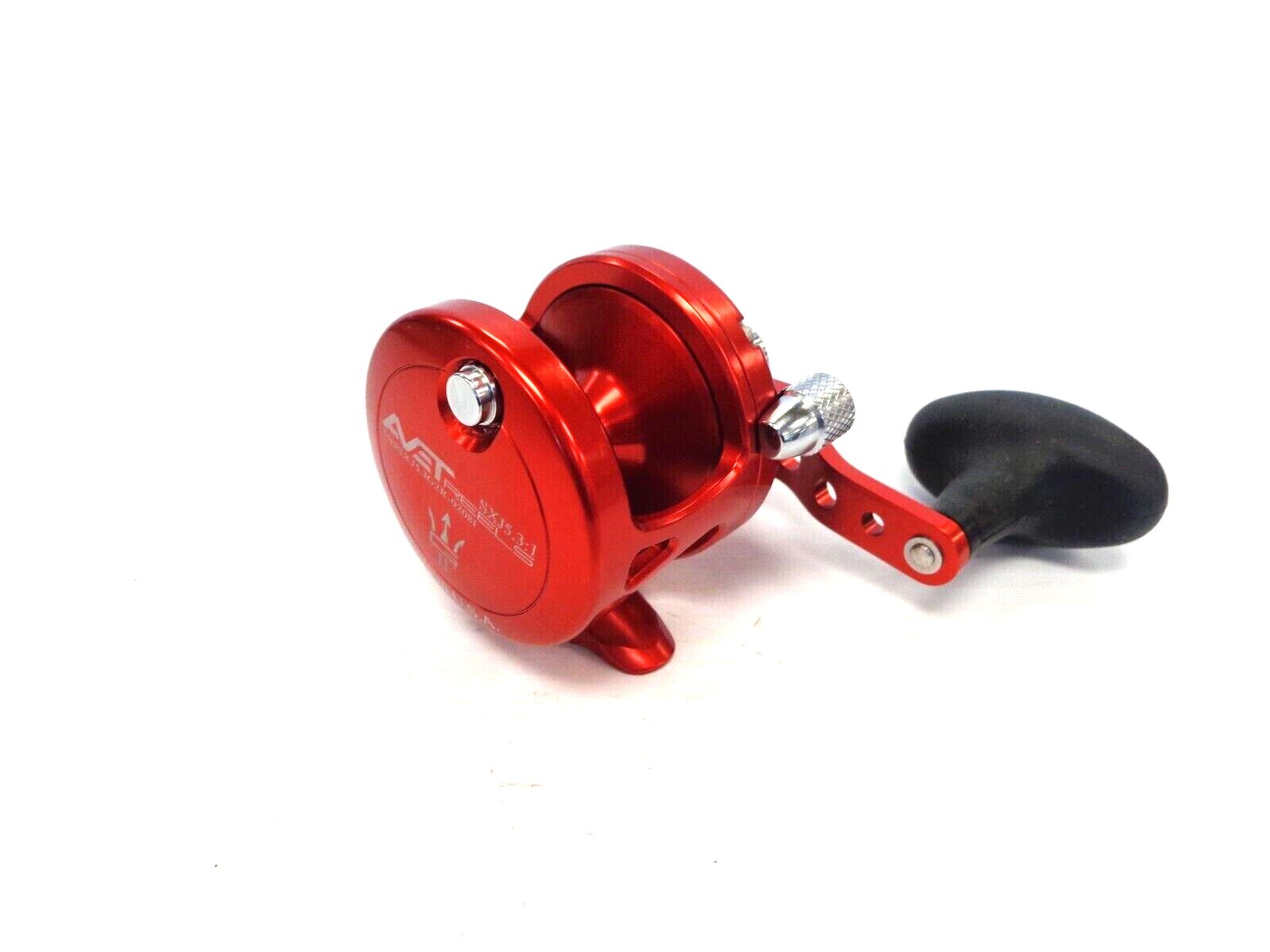 Avet SXJ5.3 G2 NGP Single Speed Lever Drag Reel – Right Hand – RED