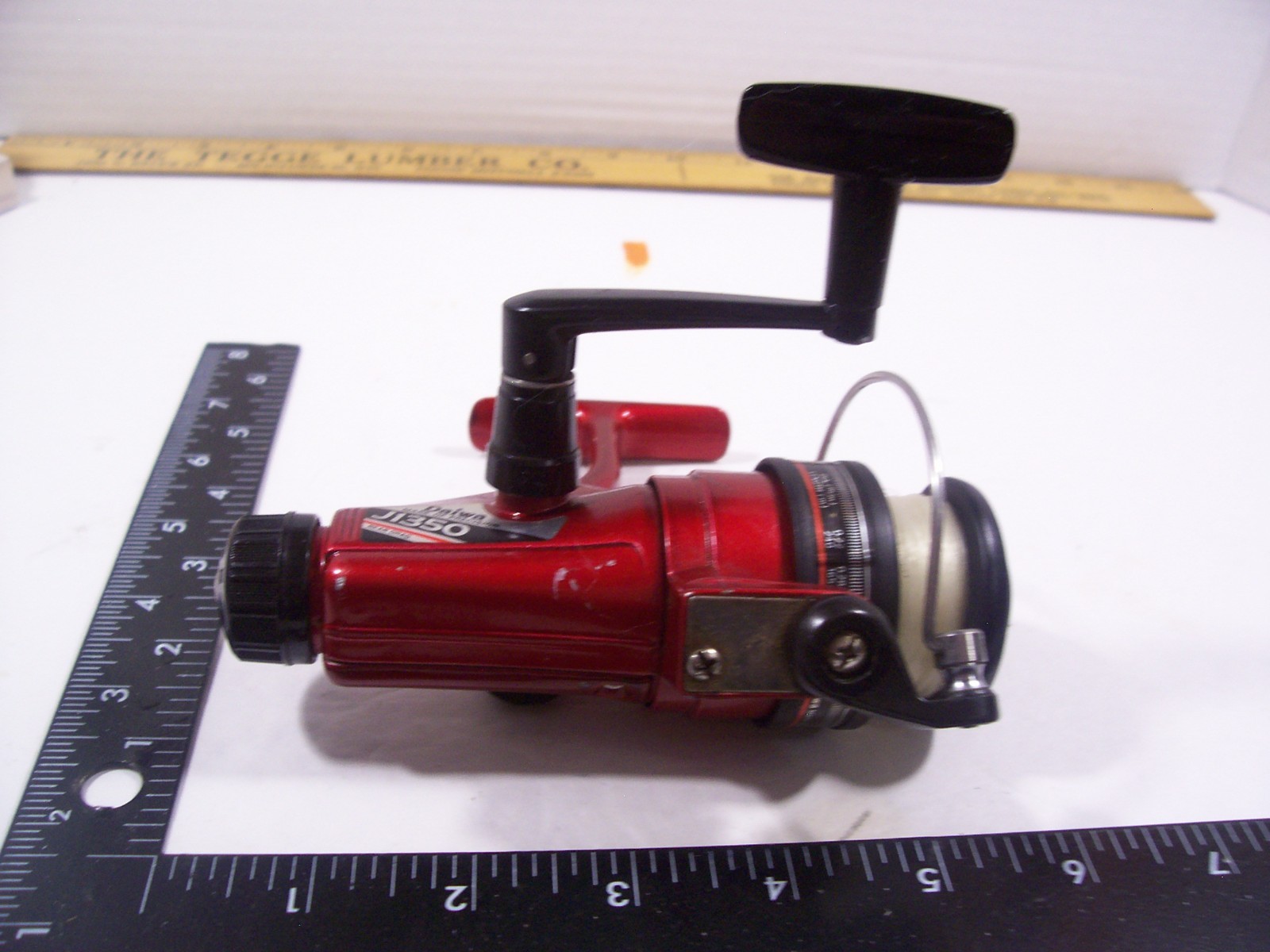 Nice Daiwa „J1350“ Open Face Spinning Fishing Reel – Rear Drag – Anti-Reverse