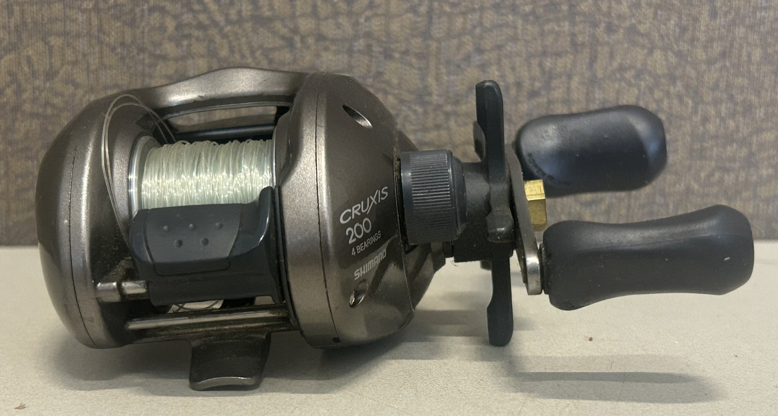 Shimano Cruxis 200 4 Bearings Malaysia Baitcast Reel