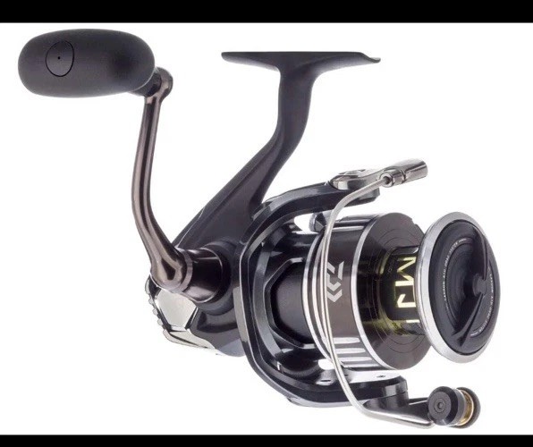 Daiwa BG MQ 4000 6.2:1 Automatic Drag Monocoque Carbon Spinning Reel – Black…