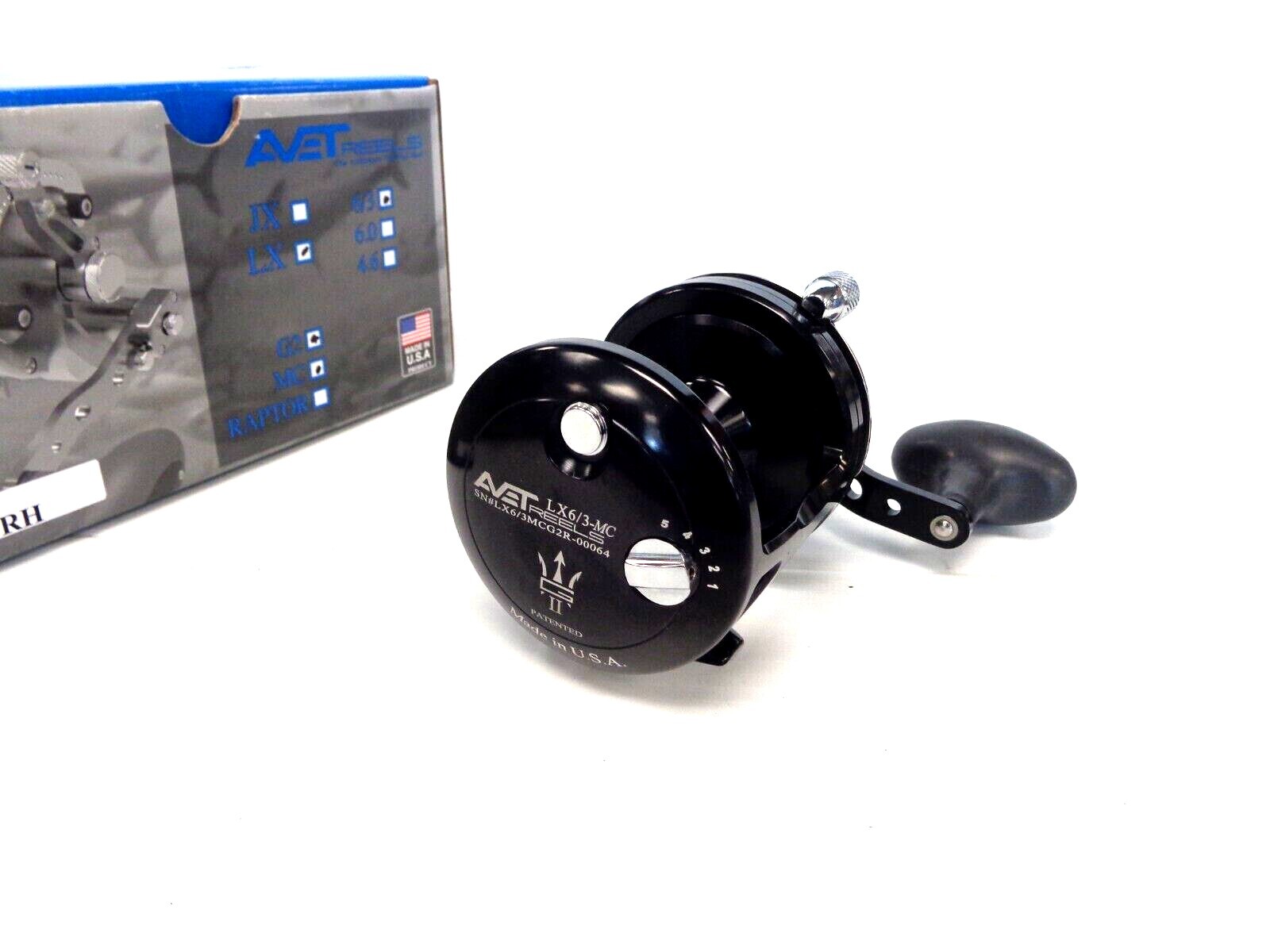 Avet LX6/3 G2 MC Cast Two-Speed Lever Drag Reel – Right Hand – BLACK