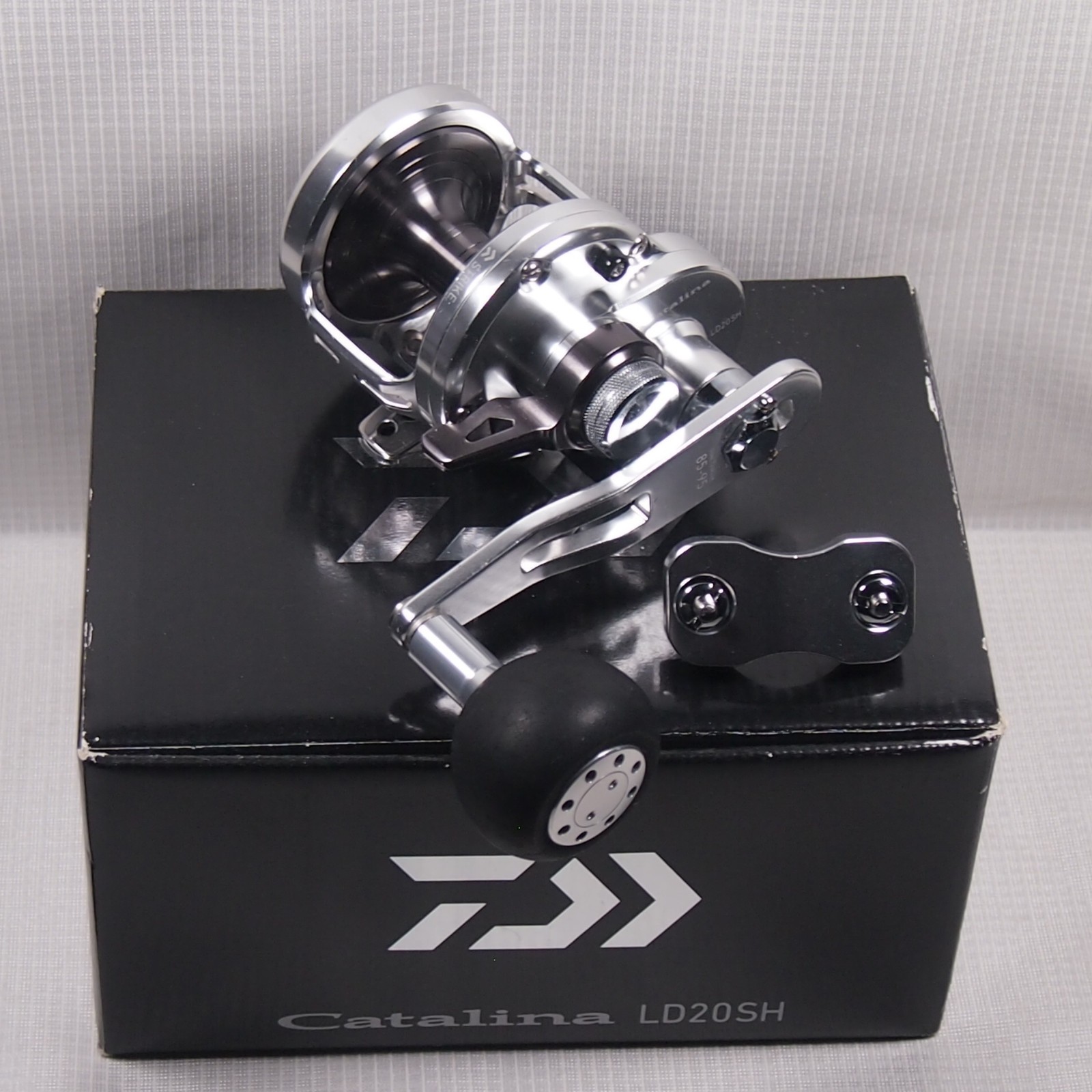 Daiwa Catalina LD 20SH Lever Drag Fishing Reel Right Handle 7.3 Ratio Offshore