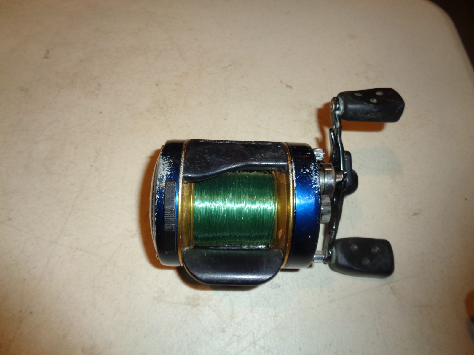 Abu Garcia Ambassadeur 6600 C4 Baitcasting Fishing Reel, Blue, RH. Sweden