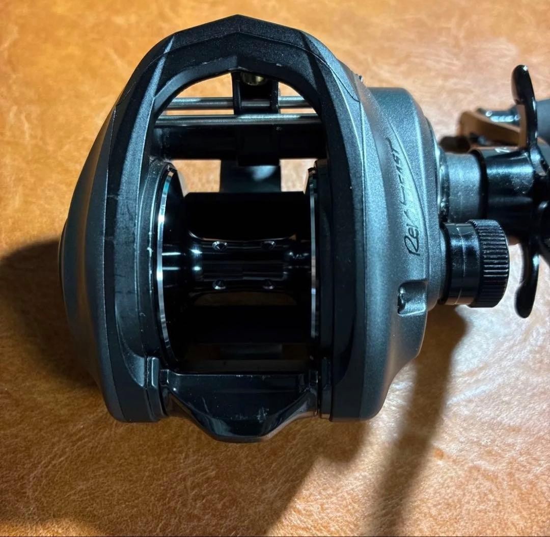 Abu Garcia Revo Beast 40HS 7.3:1 Right-Hand Retrieve Bait Reel Fishing Sea River