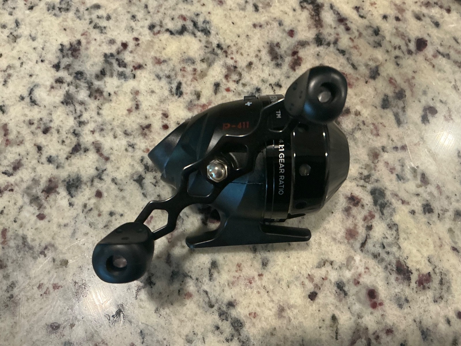 ProFISHiency M-411 Spincast Fishing Reel – Black & Red – A+