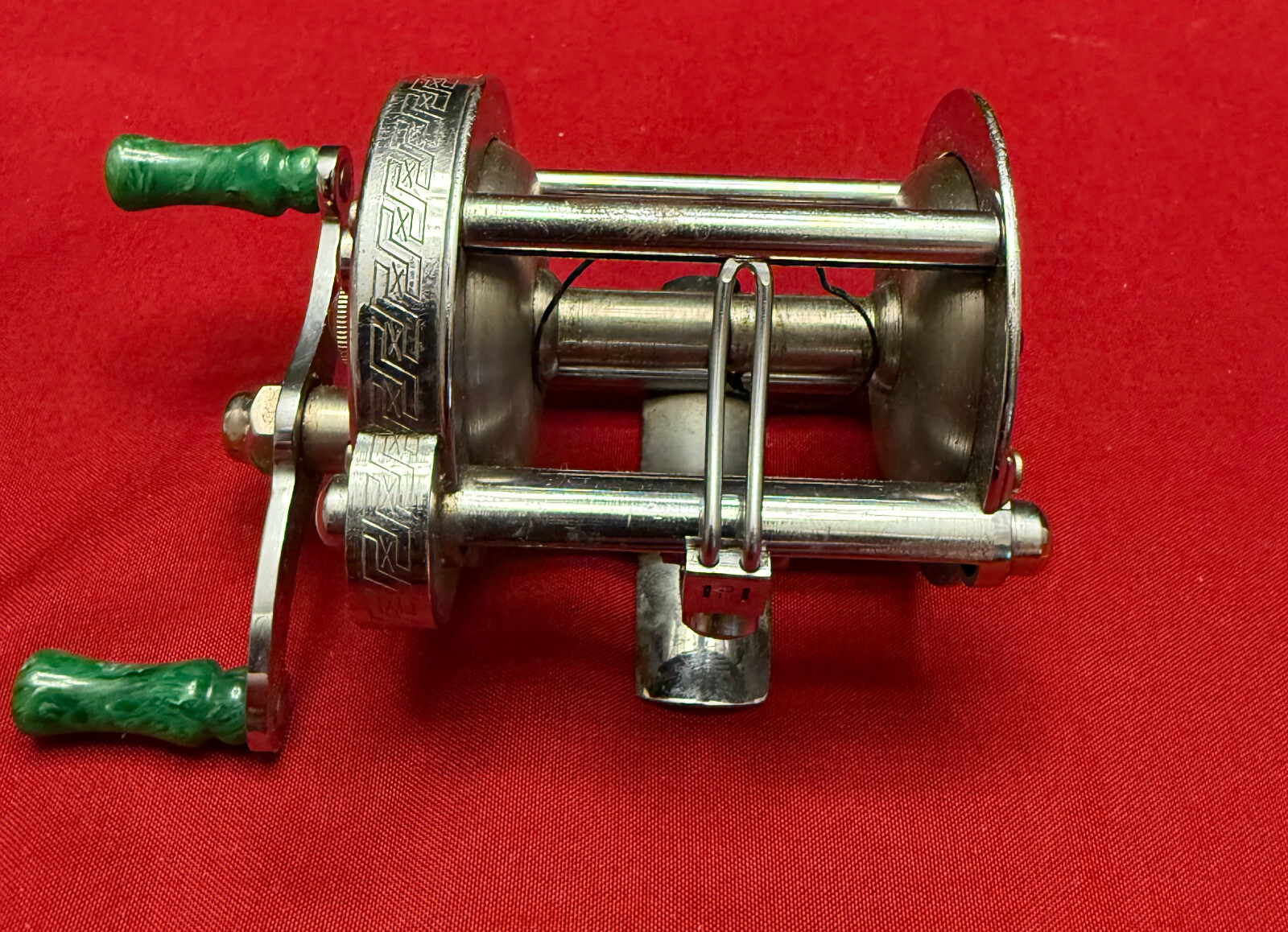 Vintage Pflueger Akron Model 1893 Baitcasting Fishing Reel