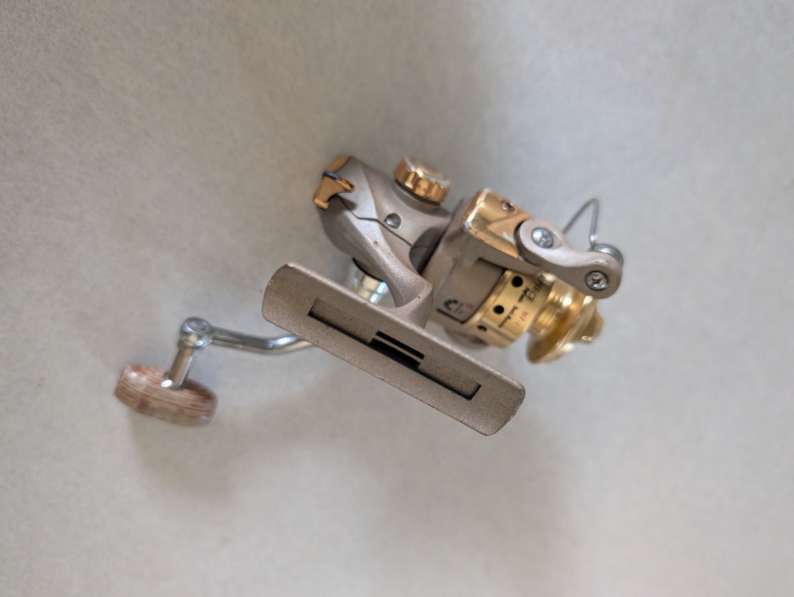 HT Enterprises Masterpiece Spinning Fishing Reel 6 Ball Bearing. Wood Knob.