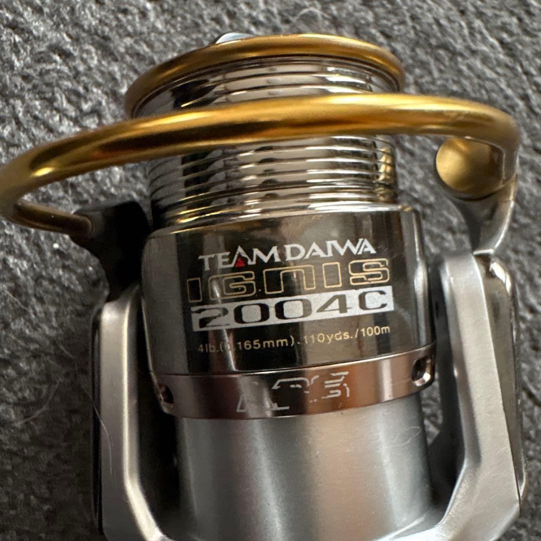 Daiwa Ignis 2004C Spinning Reel Junk Repair Part Fishing Equipment