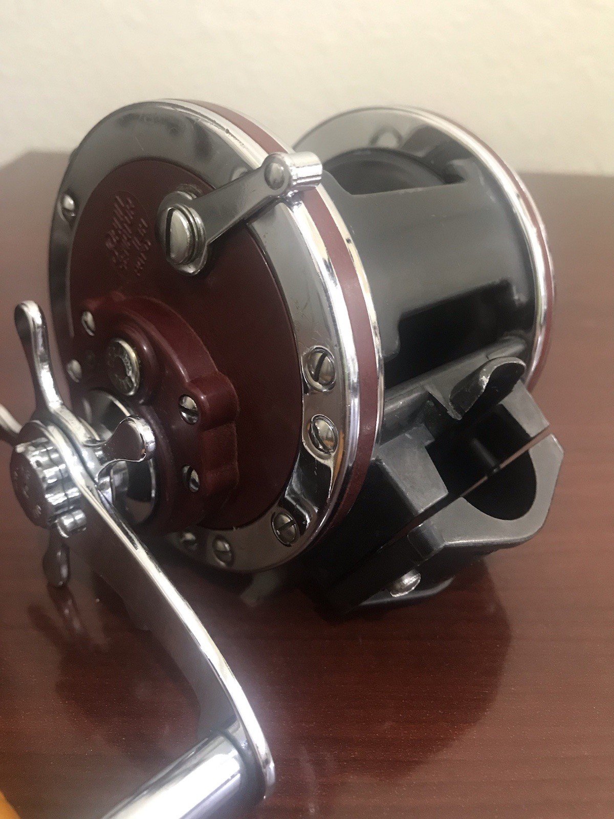 PENN SENATOR NARROW 113H NEWELL YELLOWTAIL SPECIAL JIGGING TROLLING FISHING REEL