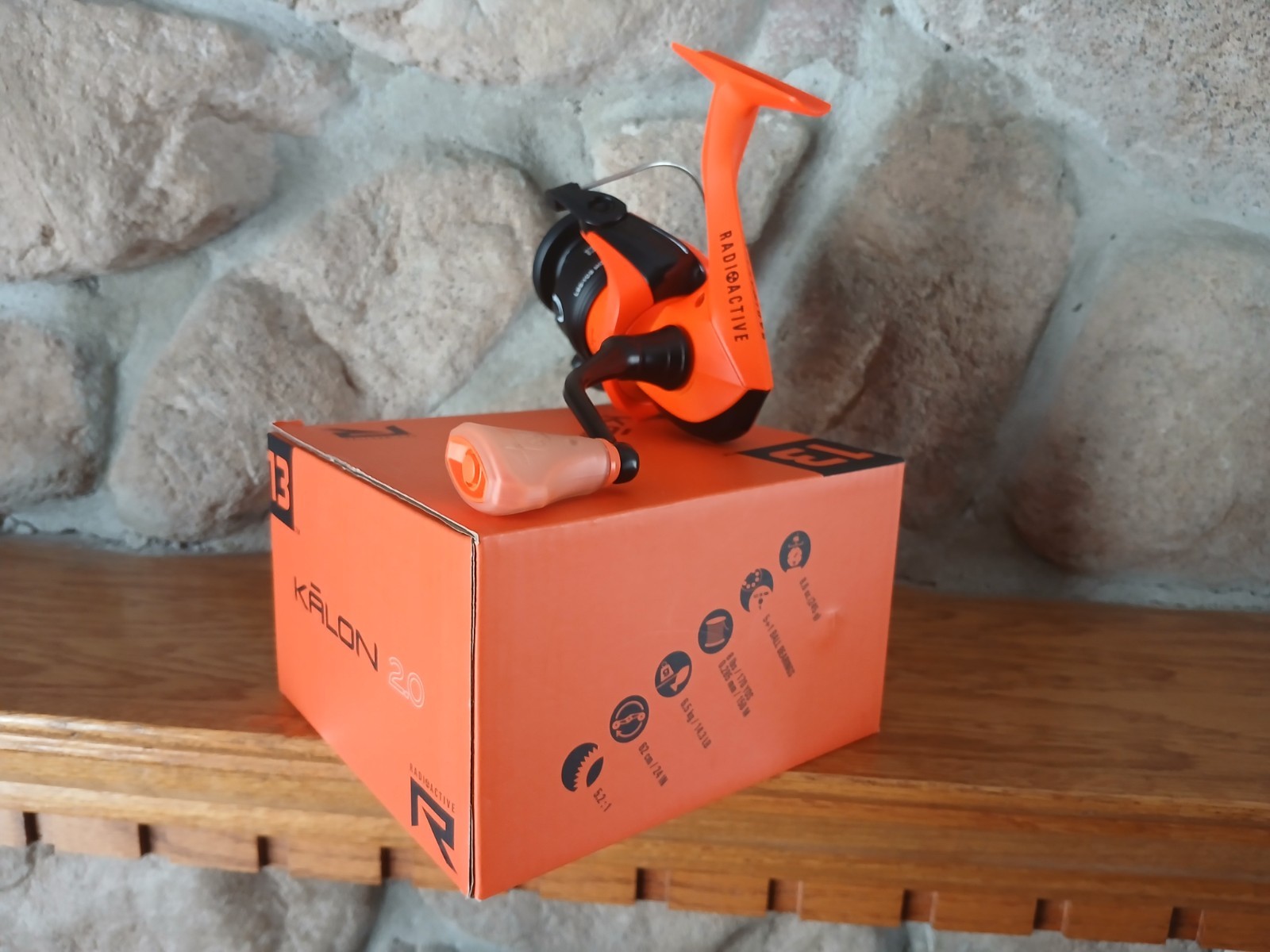 NEW Kalon 2.0 RADIOACTIVE Spinning Reel Box-manual 13 FISHING