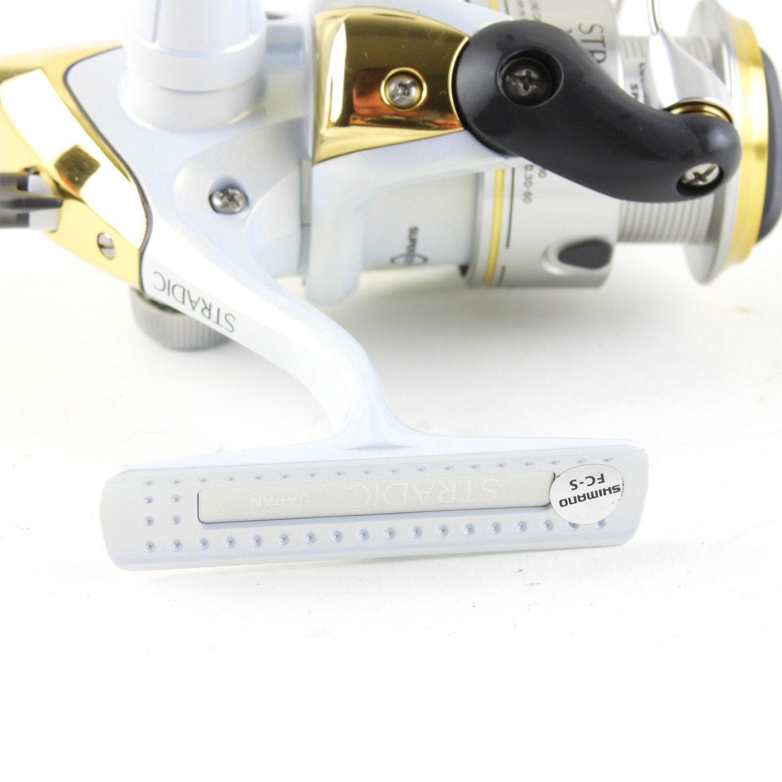 Shimano Stradic 1000FH Fishing Reel. W/ Box & Spare Spool. Made in Japan.