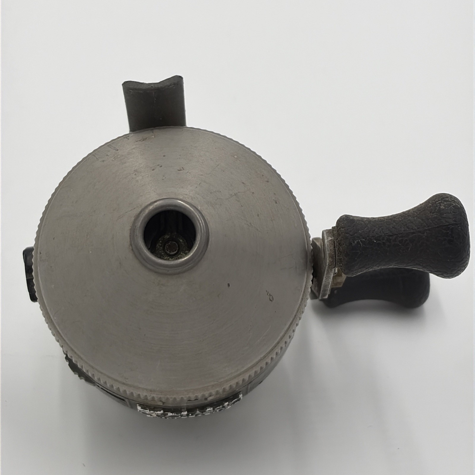 Vintage Zebco 33 Classic Graphite Spin Cast Stainless Fishing Reel USA 1984