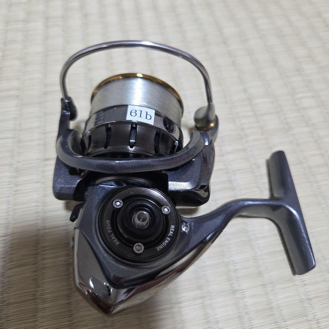 Daiwa 15 Luvias 2506H Spinning Fishing Reel With Box Fluorocarbon 6lb