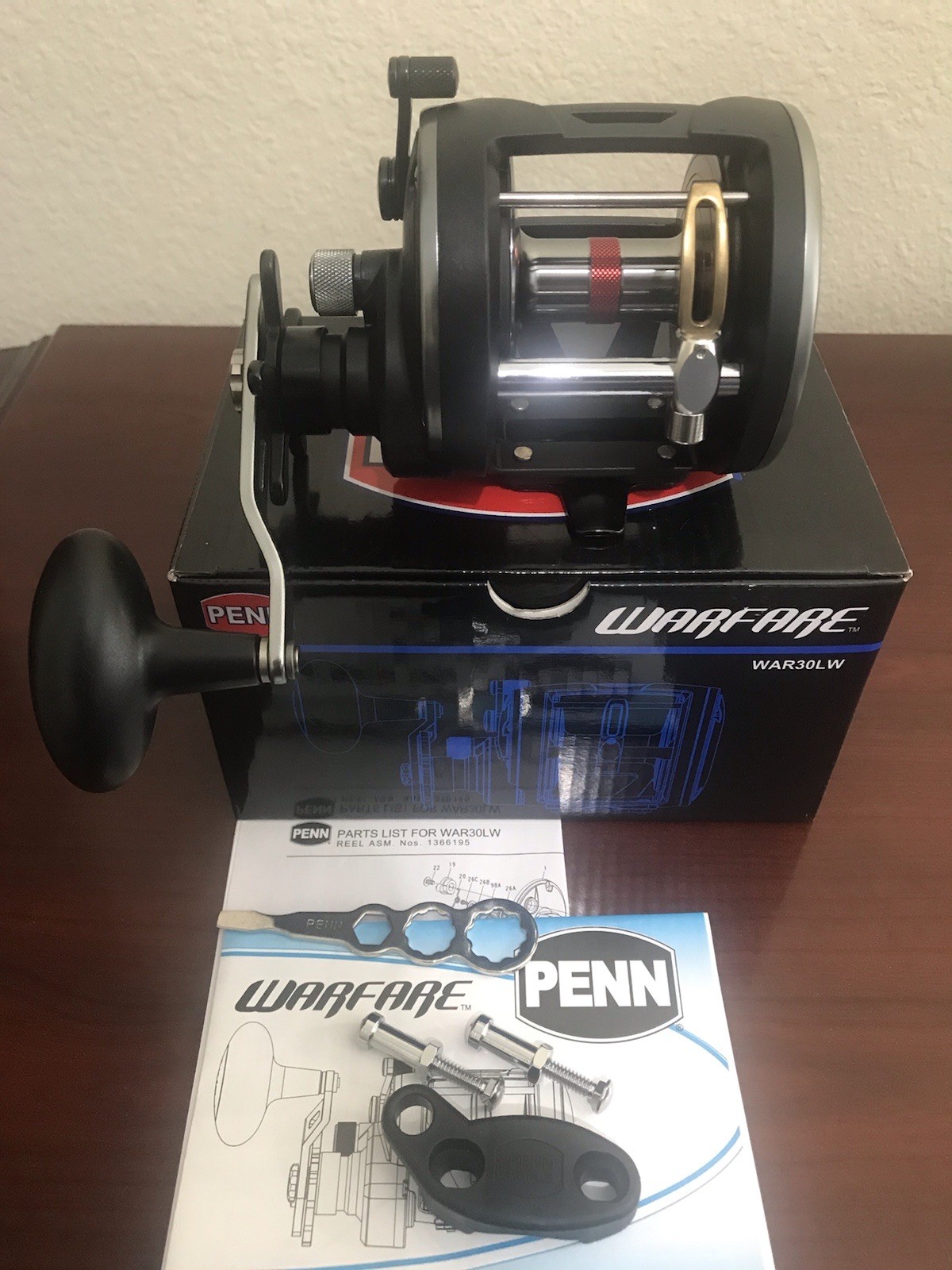 PENN WARFARE 30LW JIGGING TROLLING FISHING REEL LEVEL WIND WAR30LW 3BB 3.9:1 NEW