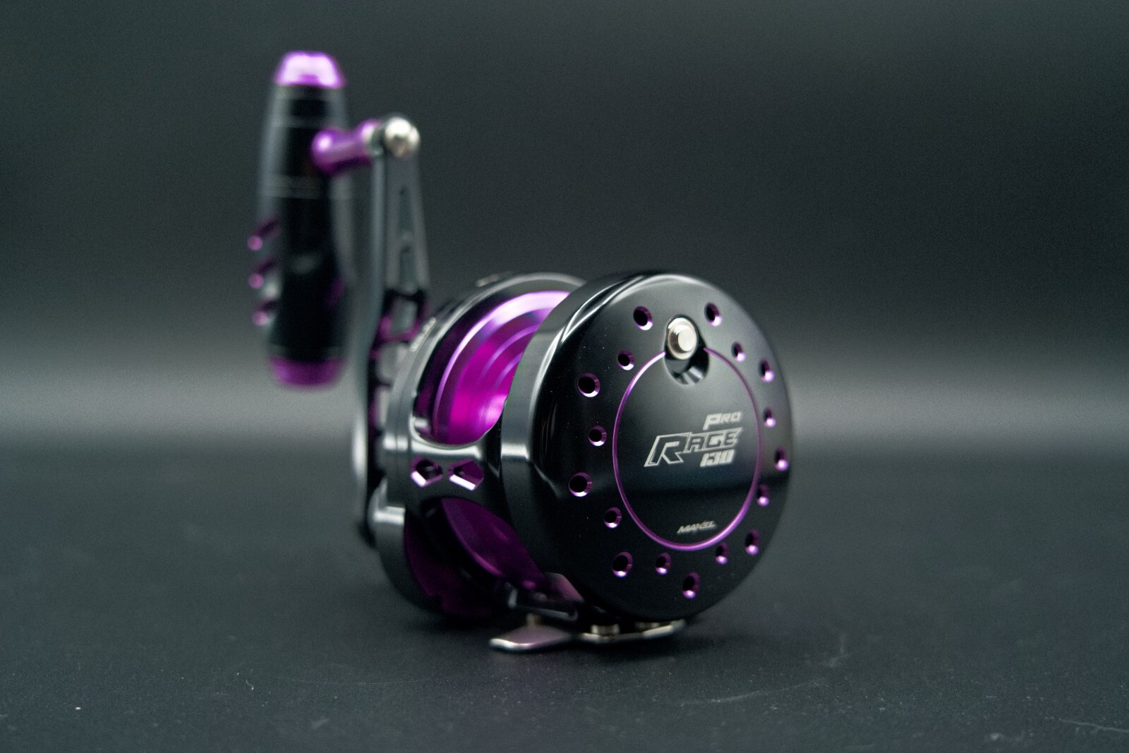 Maxel Jigging Reel Rage Pro 130 Lever Drag Conventional Reel Black/Purple