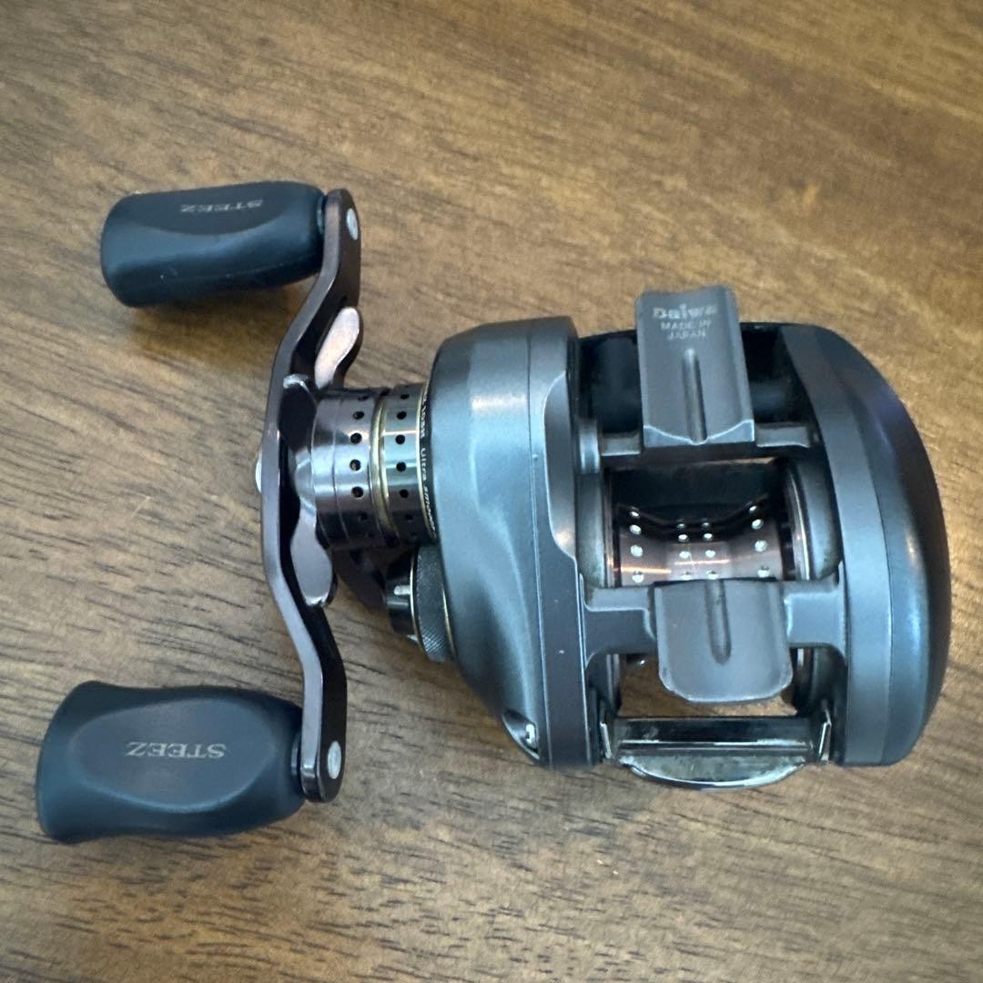 DAIWA Baitcast Reel STEEZ 103H RH Right 6.3:1 Star Drag Freshwater Fishing
