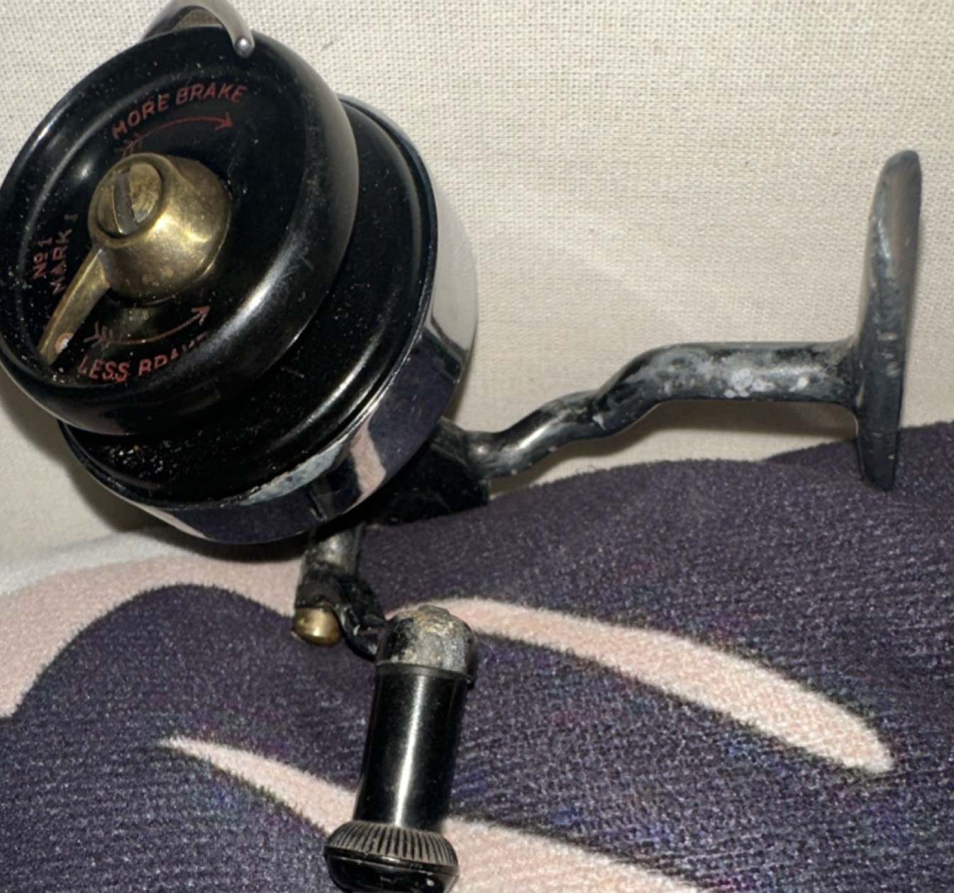 Vintage Hardy the “Hardex” No. 1 Mk.1 earlier duck foot small spinning reel