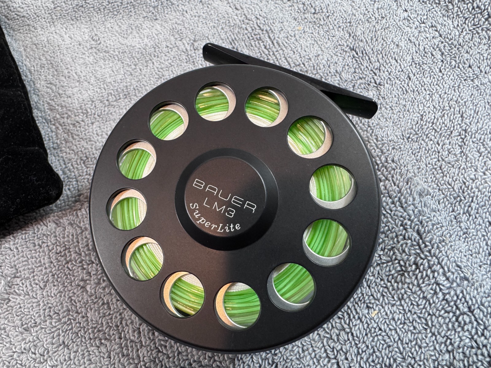 Very Clean – Bauer USA LM3 Superlite Fly Reel with Pouch, Black & Silver