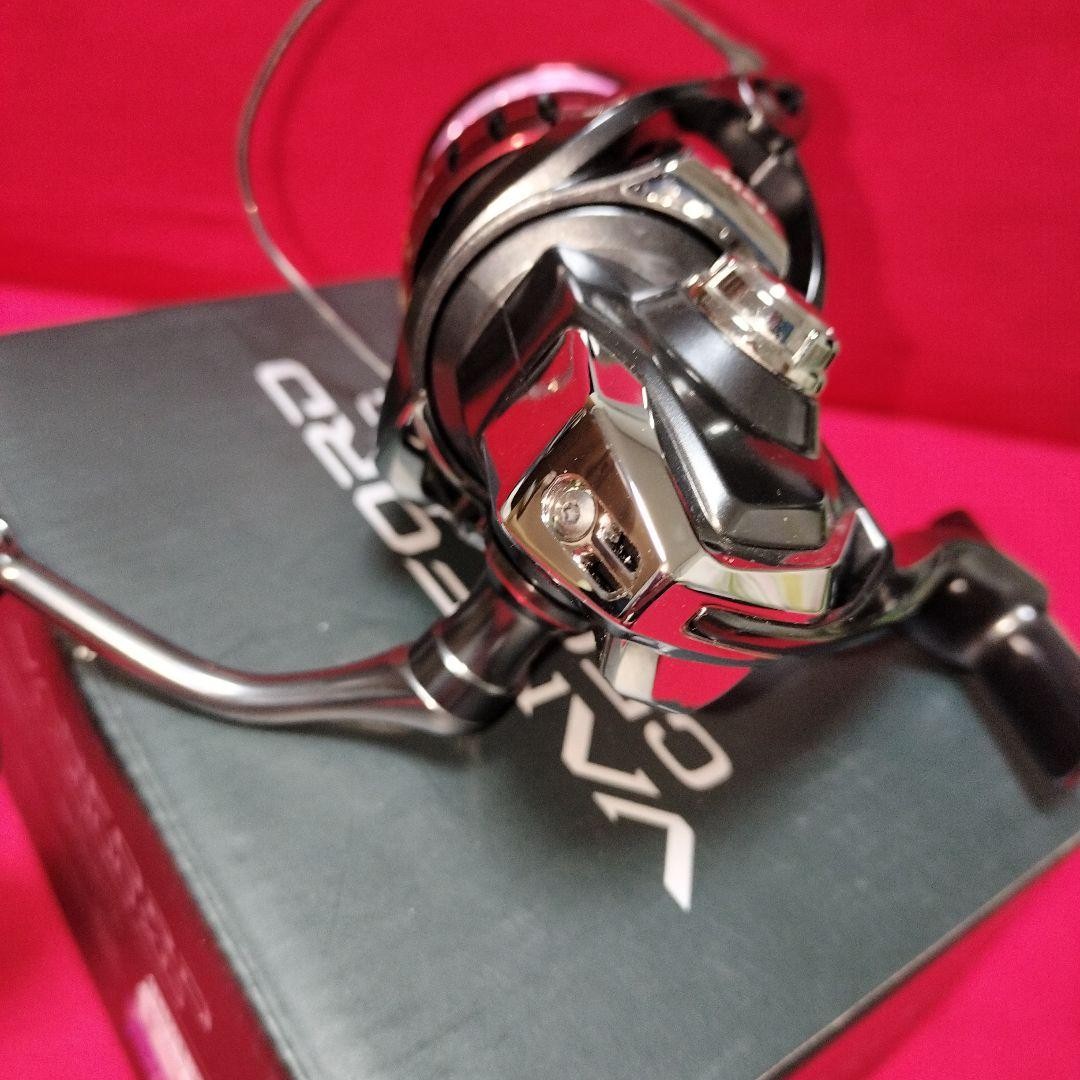 Shimano Vanford C5000XG Spinning Reel Light Use Good Condition Line Included