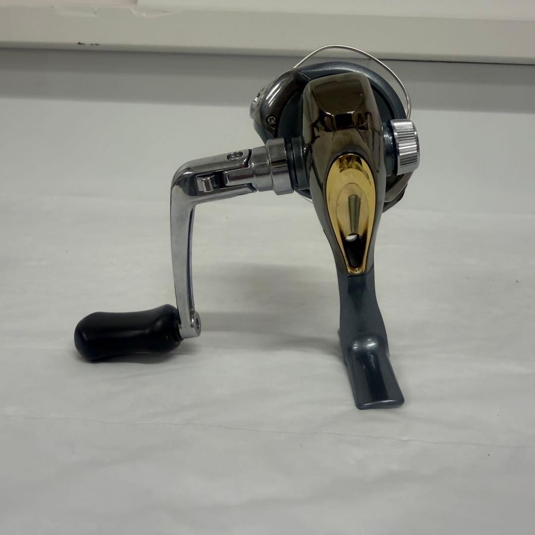 Daiwa Gs600M Shimano Aernos Xt1000 2 Units