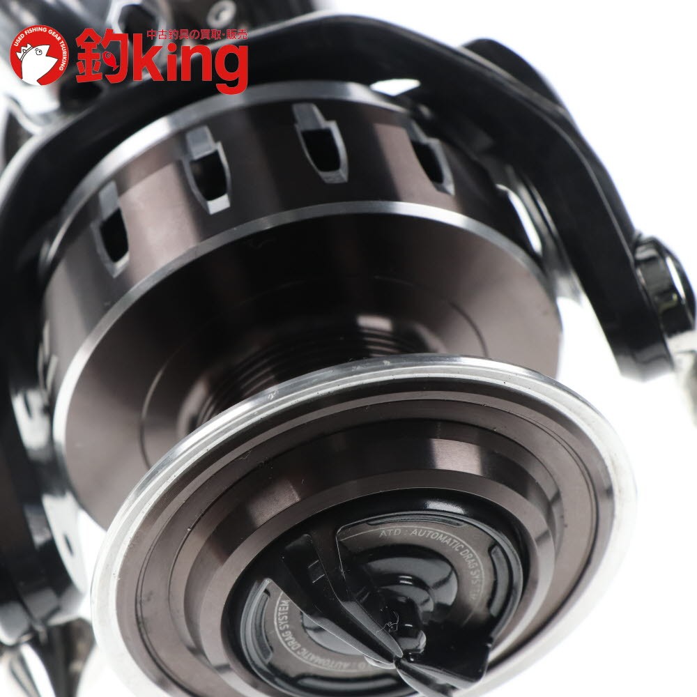 Daiwa 16 Catalina 5000H Spinning Reel w/ Reel Stand – Used, From Japan