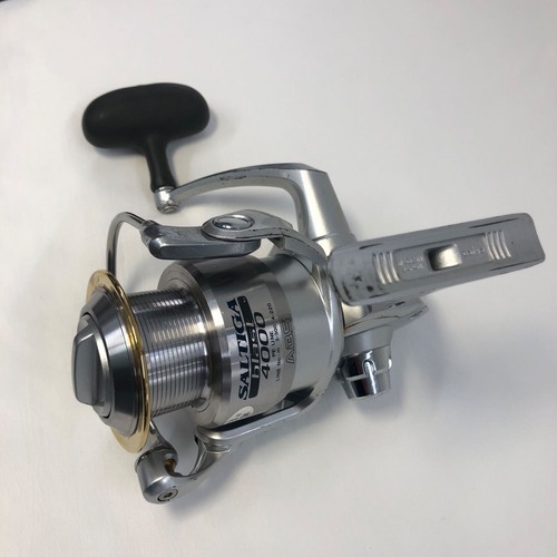 Daiwa SALTIGA Blast 4000 Spinning Reel Fishing Reel Silver Used From Japan
