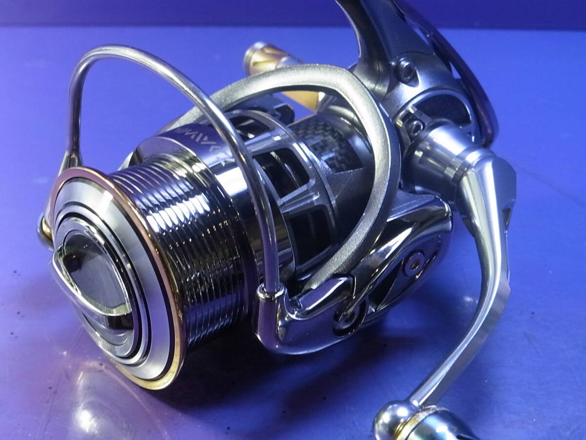 Daiwa 12 Exist 2508PE-H Spinning Reel RCS grip Used Excellent Condition