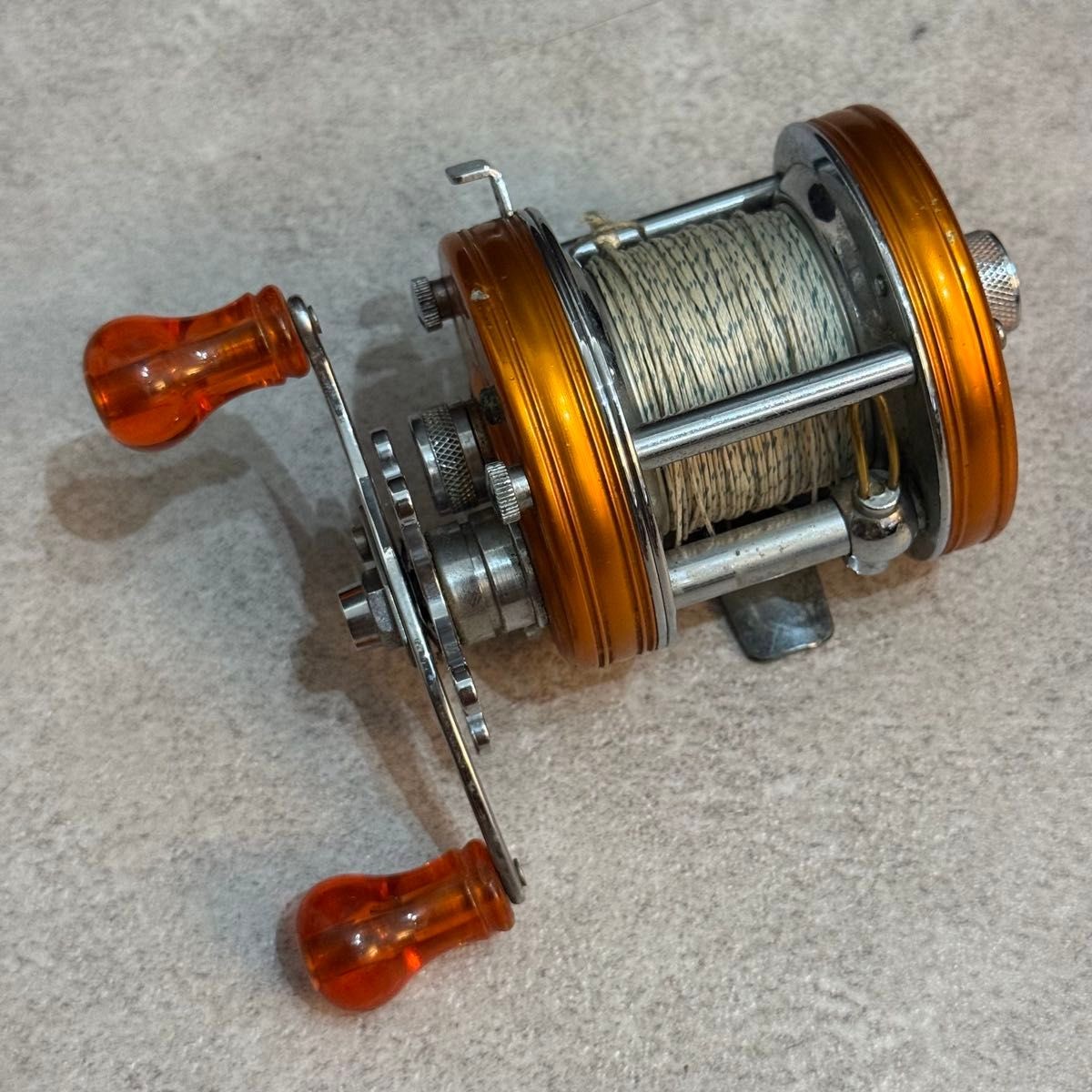 AbuGarcia Ambassadeur 5500C Sunset Orange