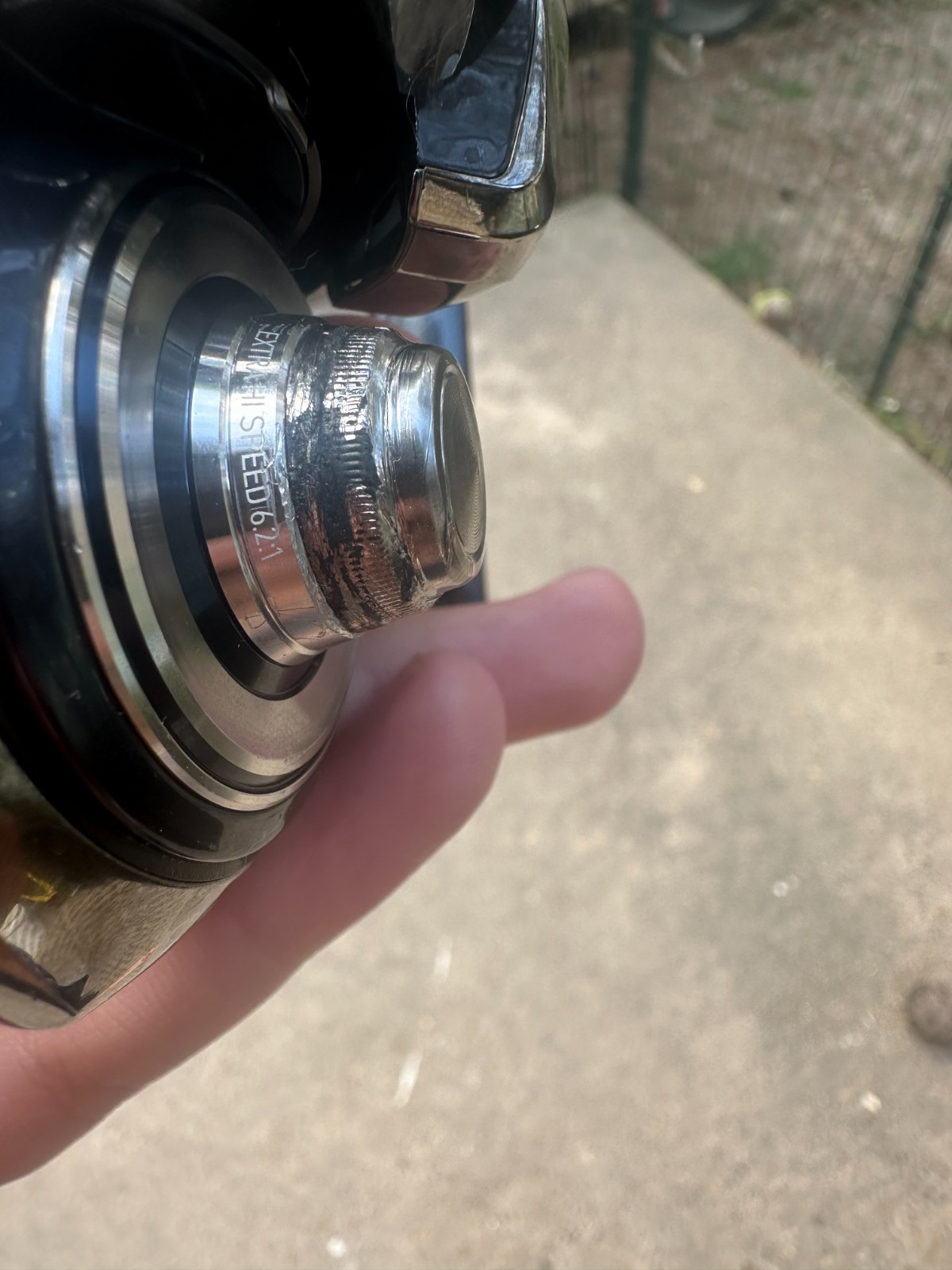 Daiwa 24 Certate LT3000-XH used chipped/scratch