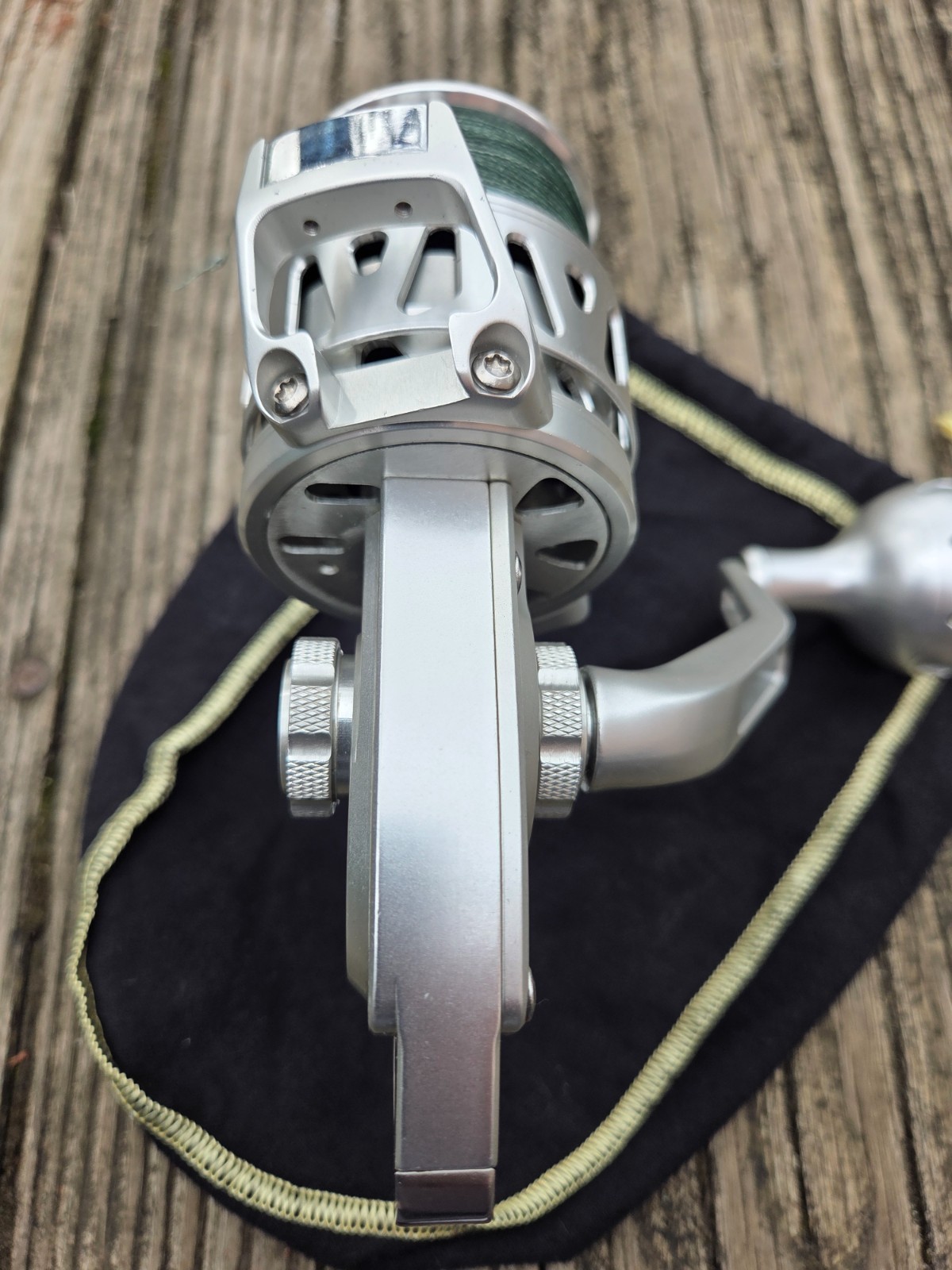 Penn Torque II 5500 BLS Surf Reel with Display Stand