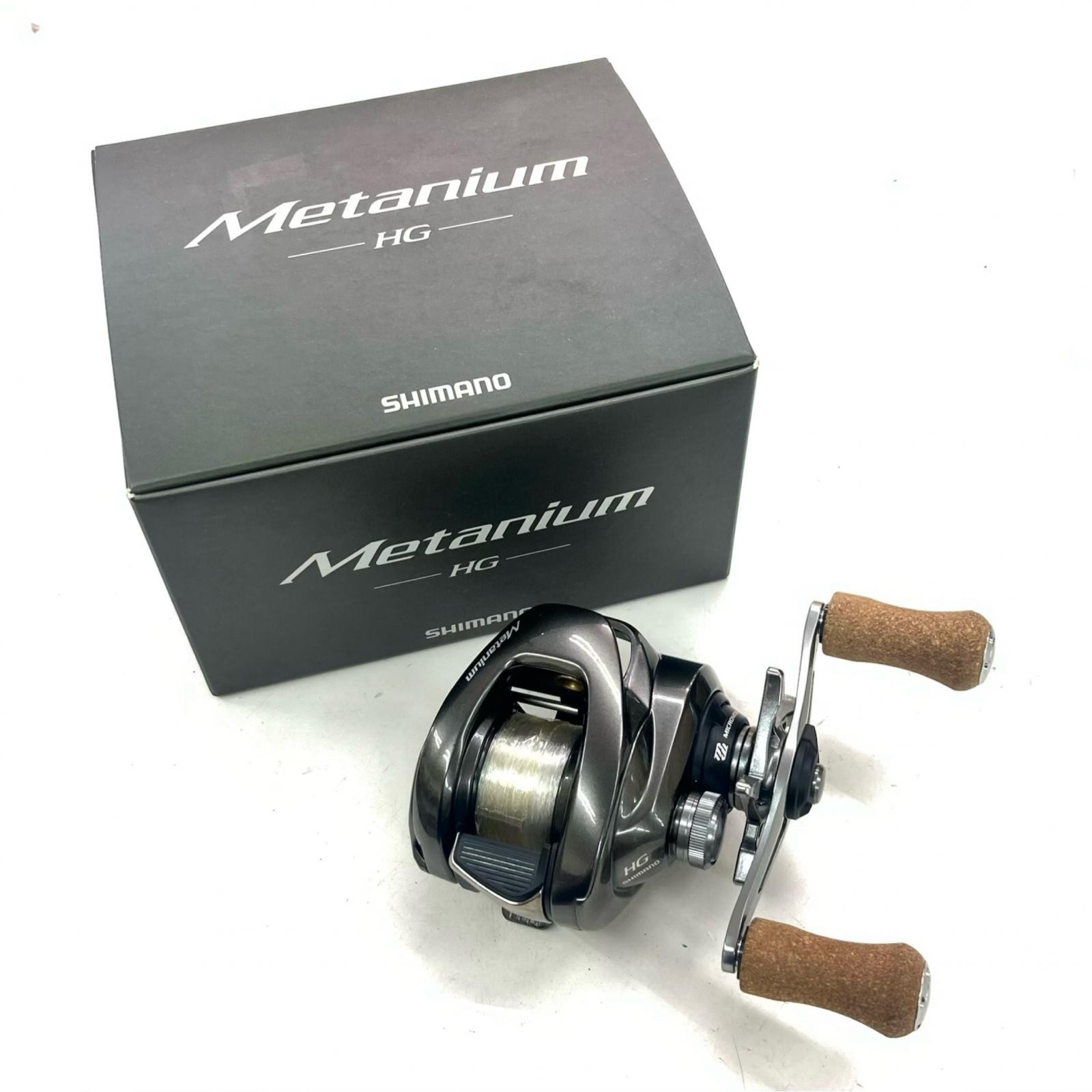 SHIMANO Baitcasting reel 20 Metanium HG RH, condition B, with custom handle….