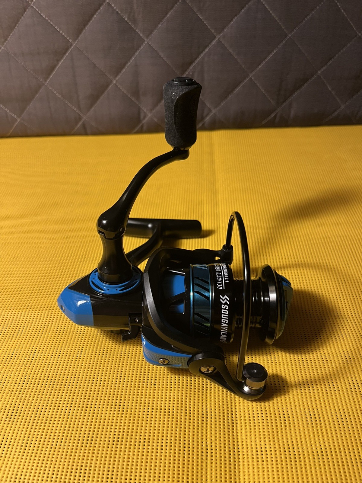 Sougayilang SL1000 Fishing Reel, 5.2:1 High Speed Spinning