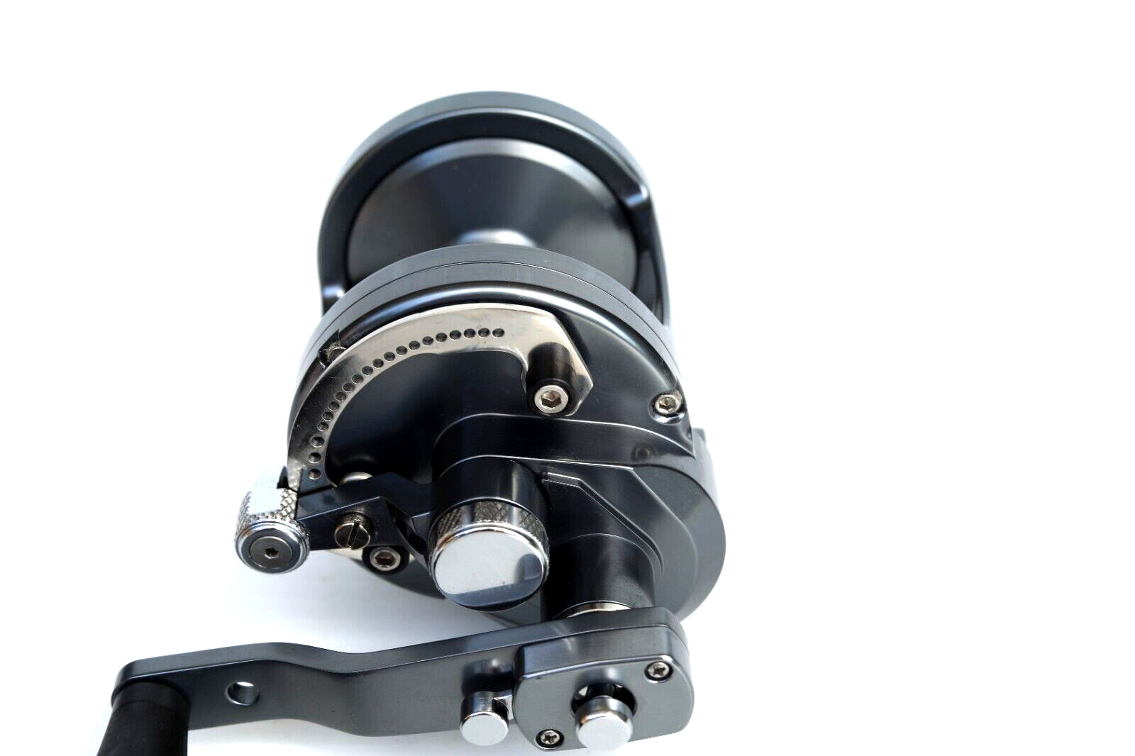 Avet MXL6/4 MC RAPTOR Two-Speed Lever Drag Reel MC Cast – GUNMETAL – Right Hand