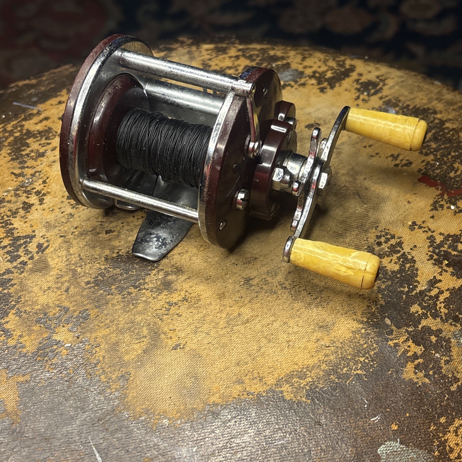 Vtg Penn Peer No. 109 Baitcasting Fishing Reel Tested And It Works Great