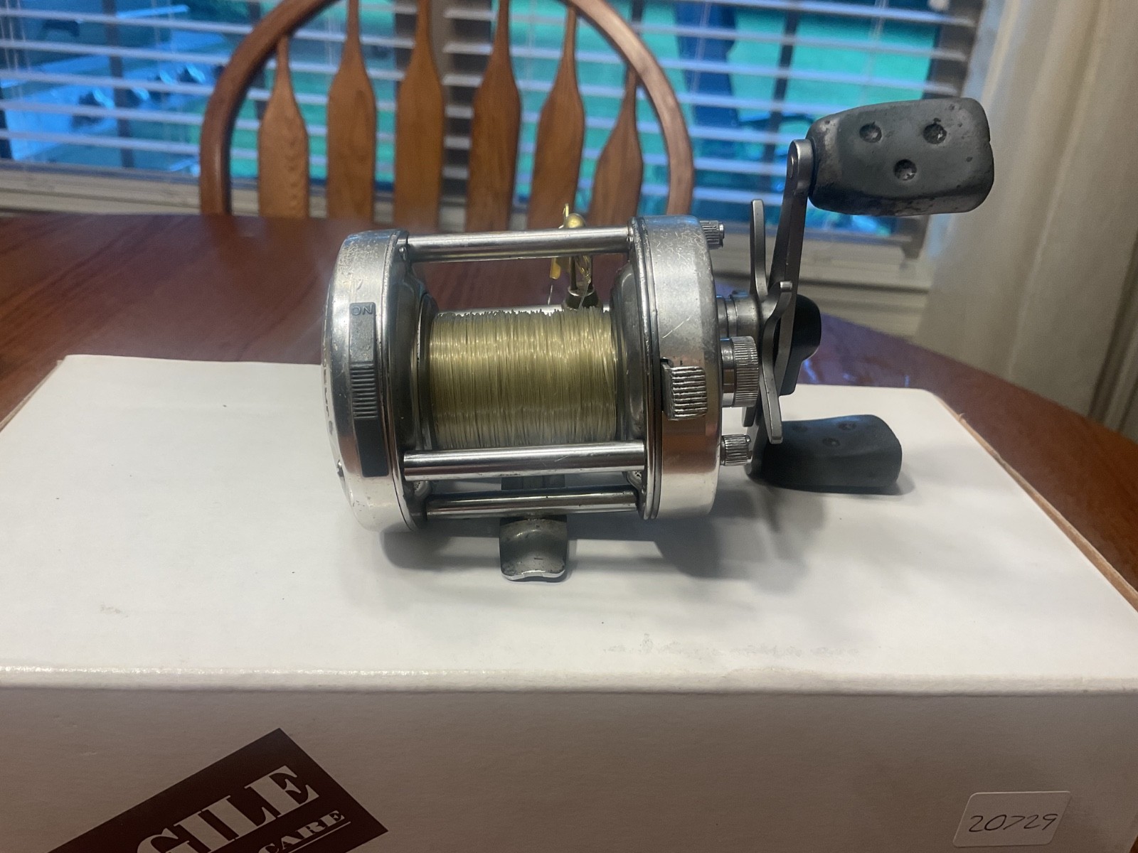ABU GARCIA AMBASSADEUR 6500 C3 FISHING REEL Bait Caster Grey & Silver
