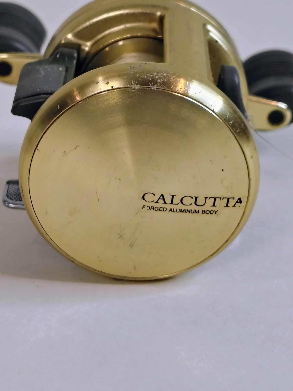 Shimano Calcutta 151 Gold Baitcasting Fishing Reel made in Japan. Left Hand Reel