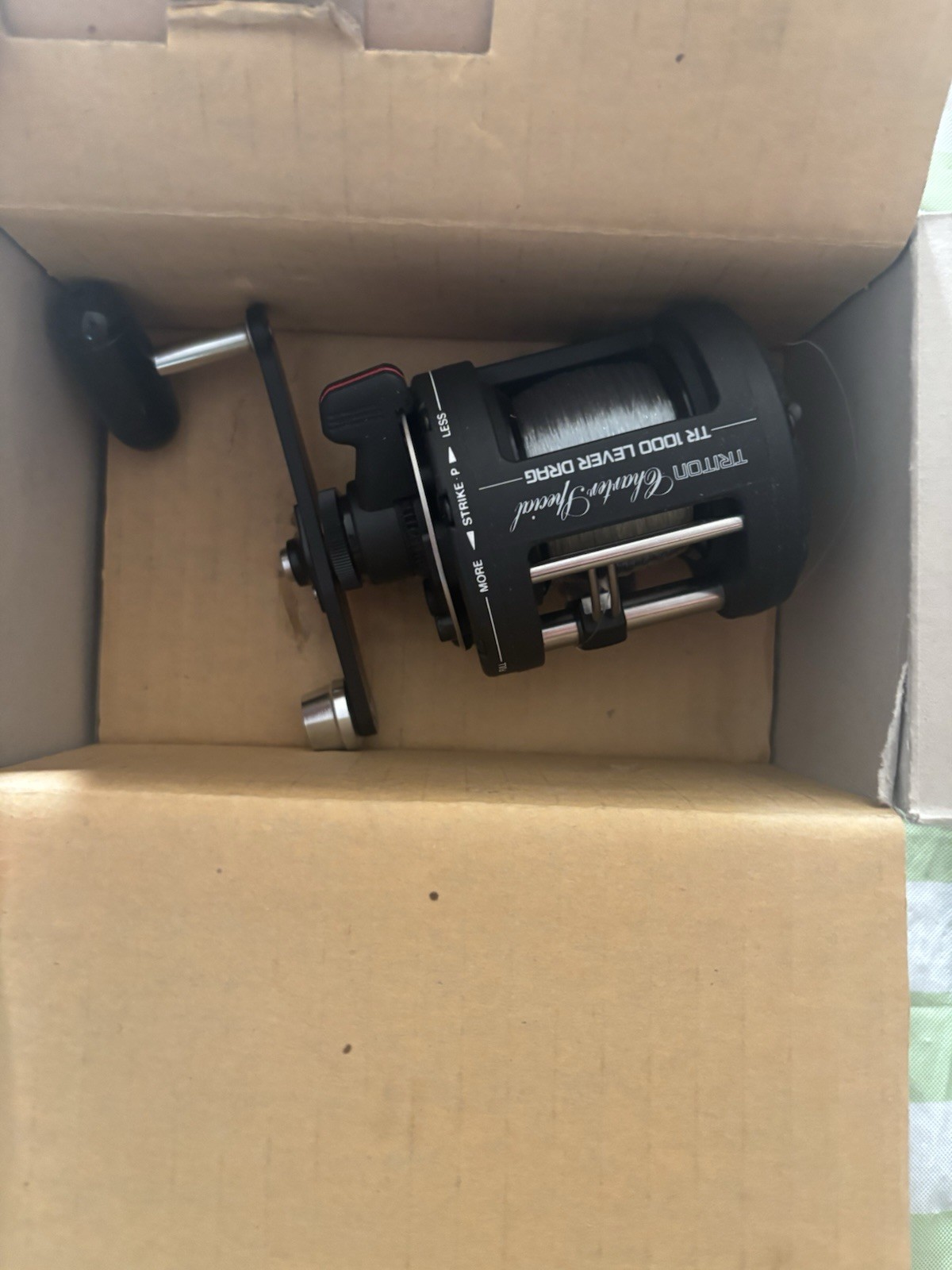 Shimano Triton Charter Special 1000LD Lever Drag Levelwind Reel 3BB 4.3:1 RH Box