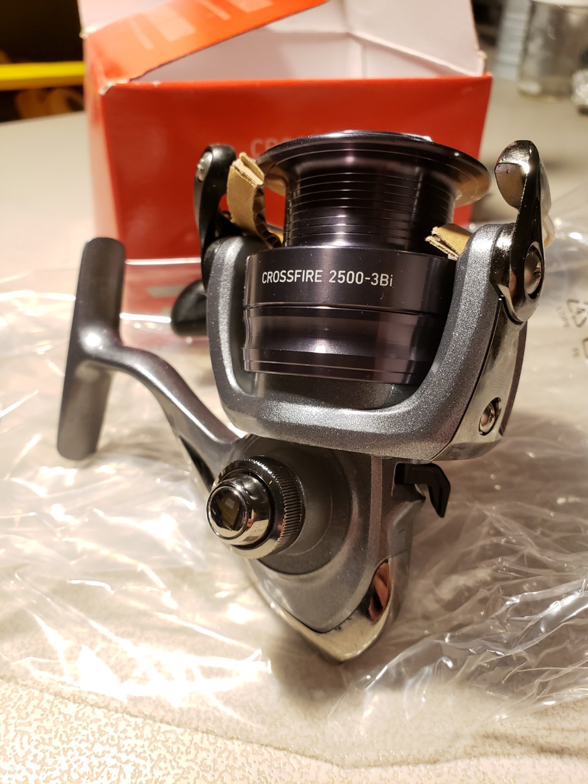 Brand New Daiwa Crossfire 2500-3Bi Original Box Fishing Spinning Reel NIB