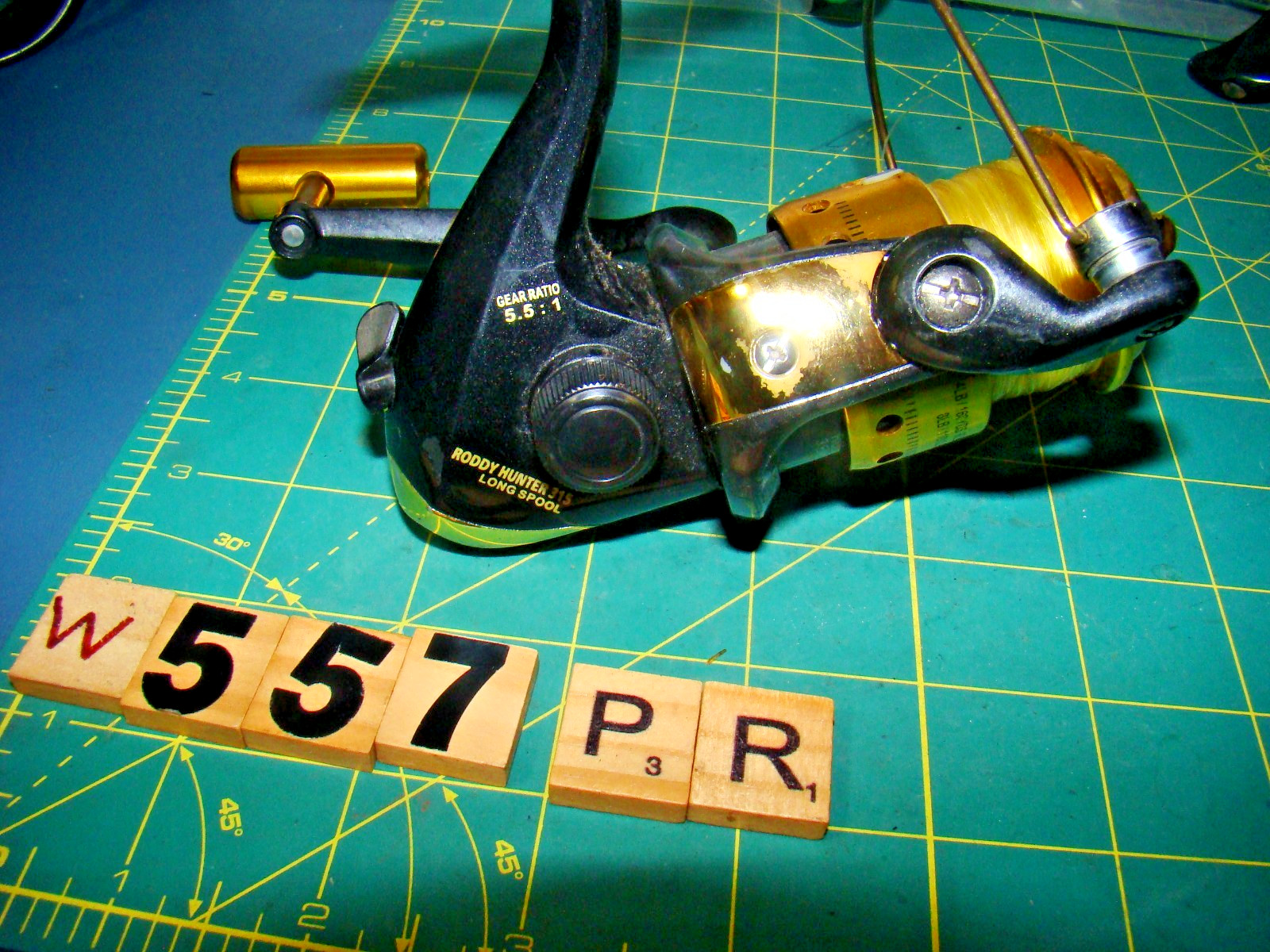 W0557 PR RODDY HUNTER 315 SPINNING FISHING REEL