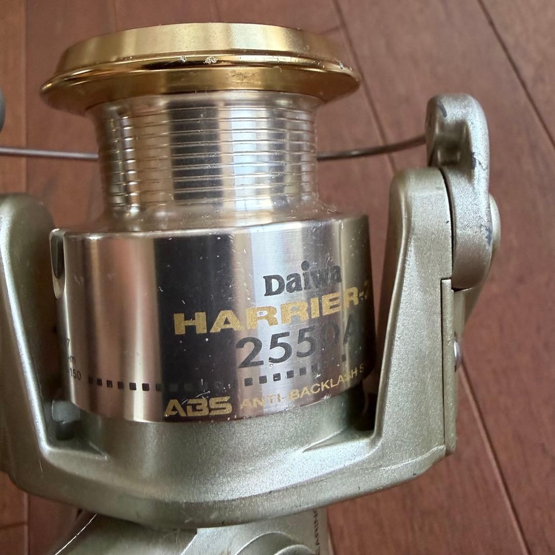 Daiwa Harrier-Z 2550A Spinning Reel Used for Eging and Casting