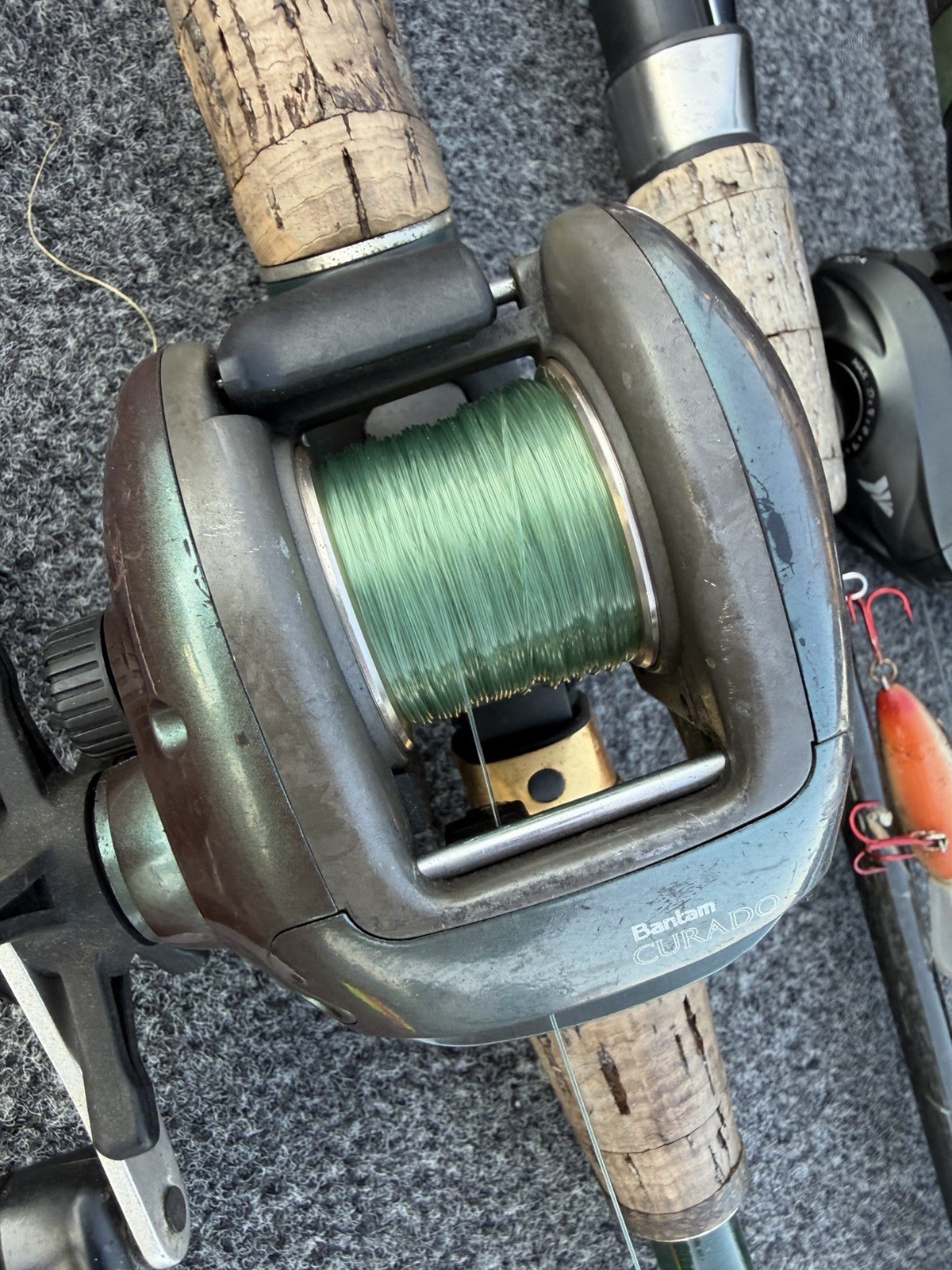 Shimano Bantam Curado 200 CU-200 Right-Hand Baitcast Reel 6.2:1
