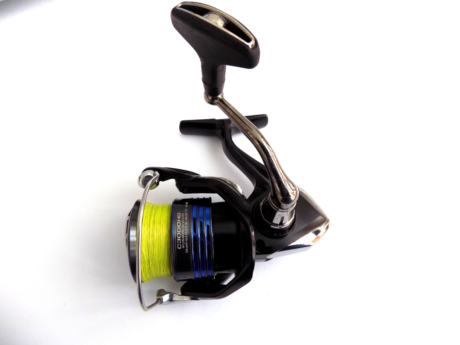 SHIMANO NEXAVE C3000HG SPINNING REEL – #782i